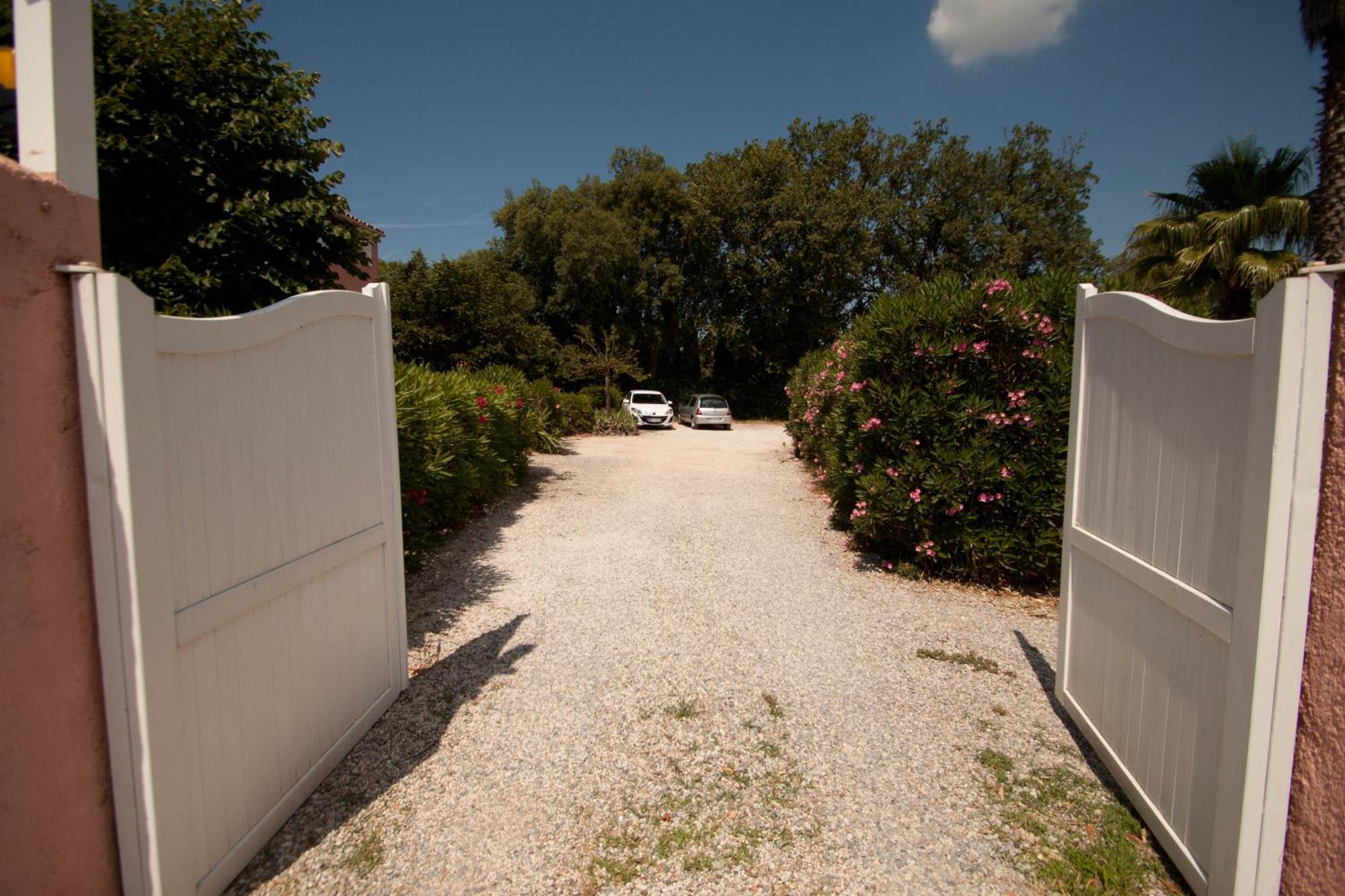 Chambres d'Hôtes Le Mas du Bijou Bleu Puget-sur Argens Exterior foto