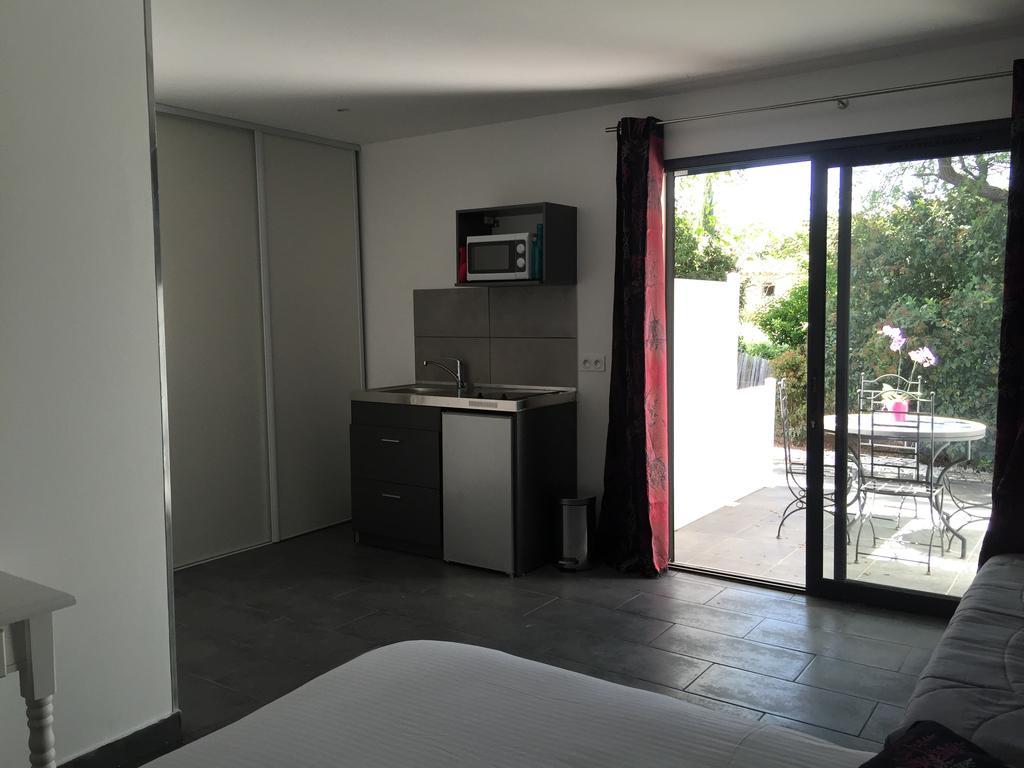 Chambres d'Hôtes Le Mas du Bijou Bleu Puget-sur Argens Exterior foto