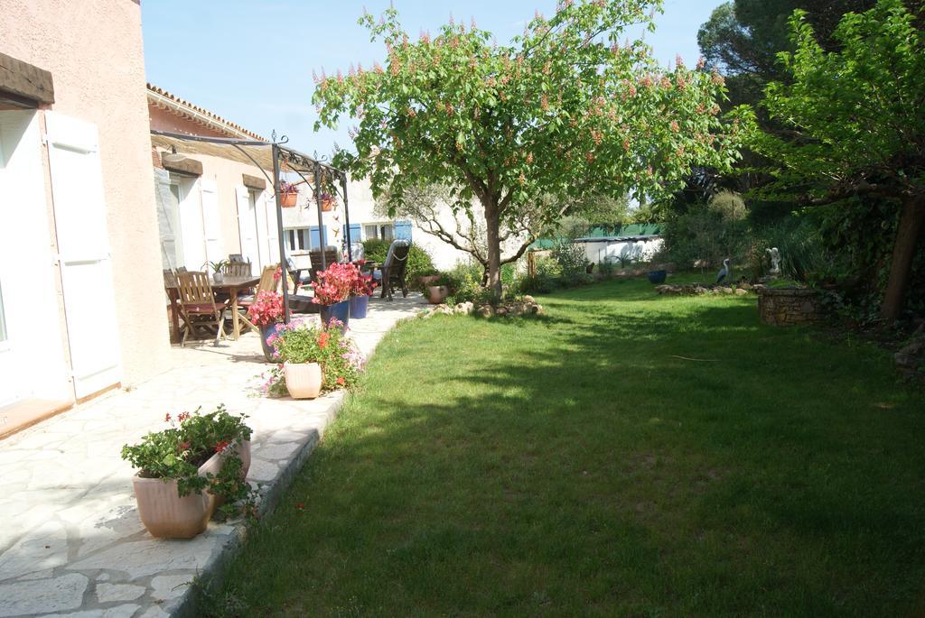 Chambres d'Hôtes Le Mas du Bijou Bleu Puget-sur Argens Exterior foto